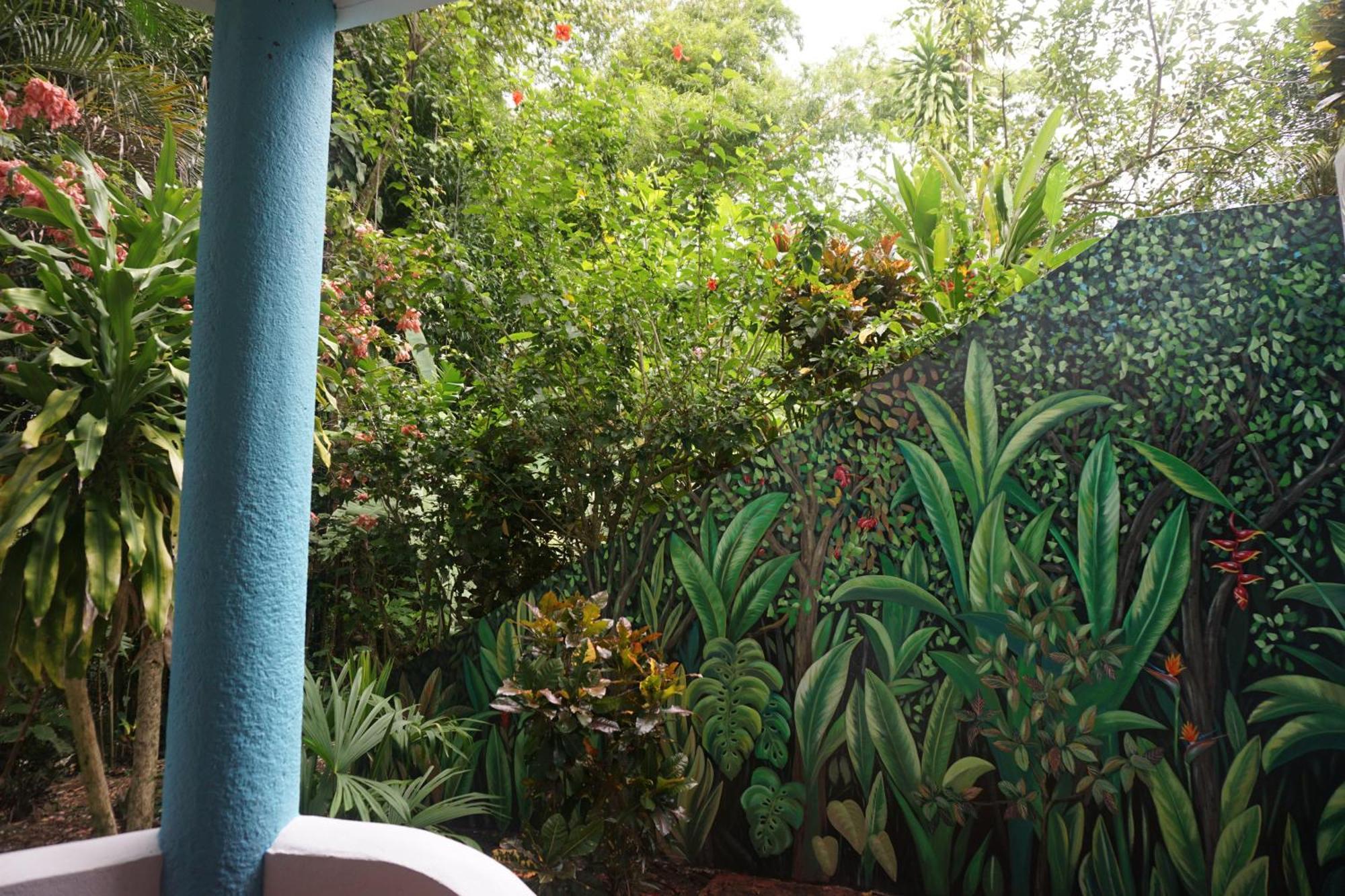Hotel Planeta Sano Manuel Antonio Εξωτερικό φωτογραφία