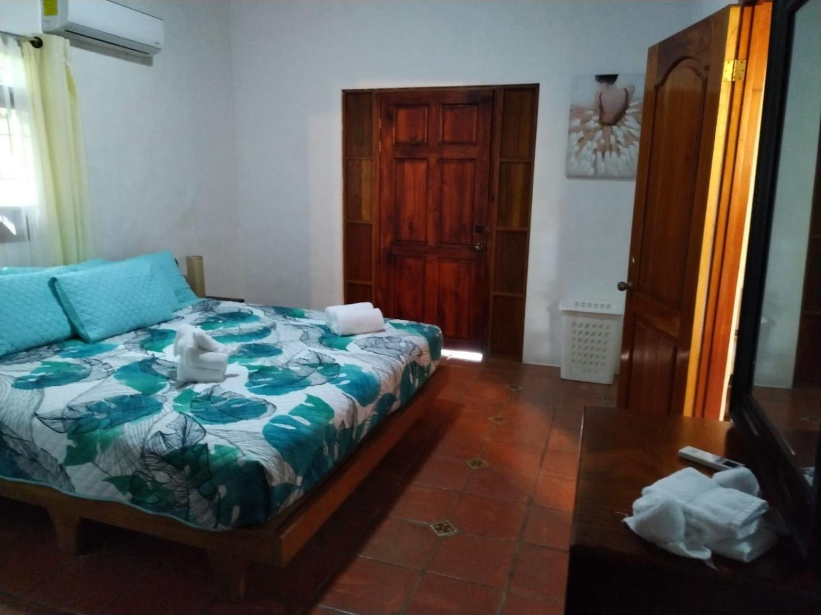 Hotel Planeta Sano Manuel Antonio Εξωτερικό φωτογραφία