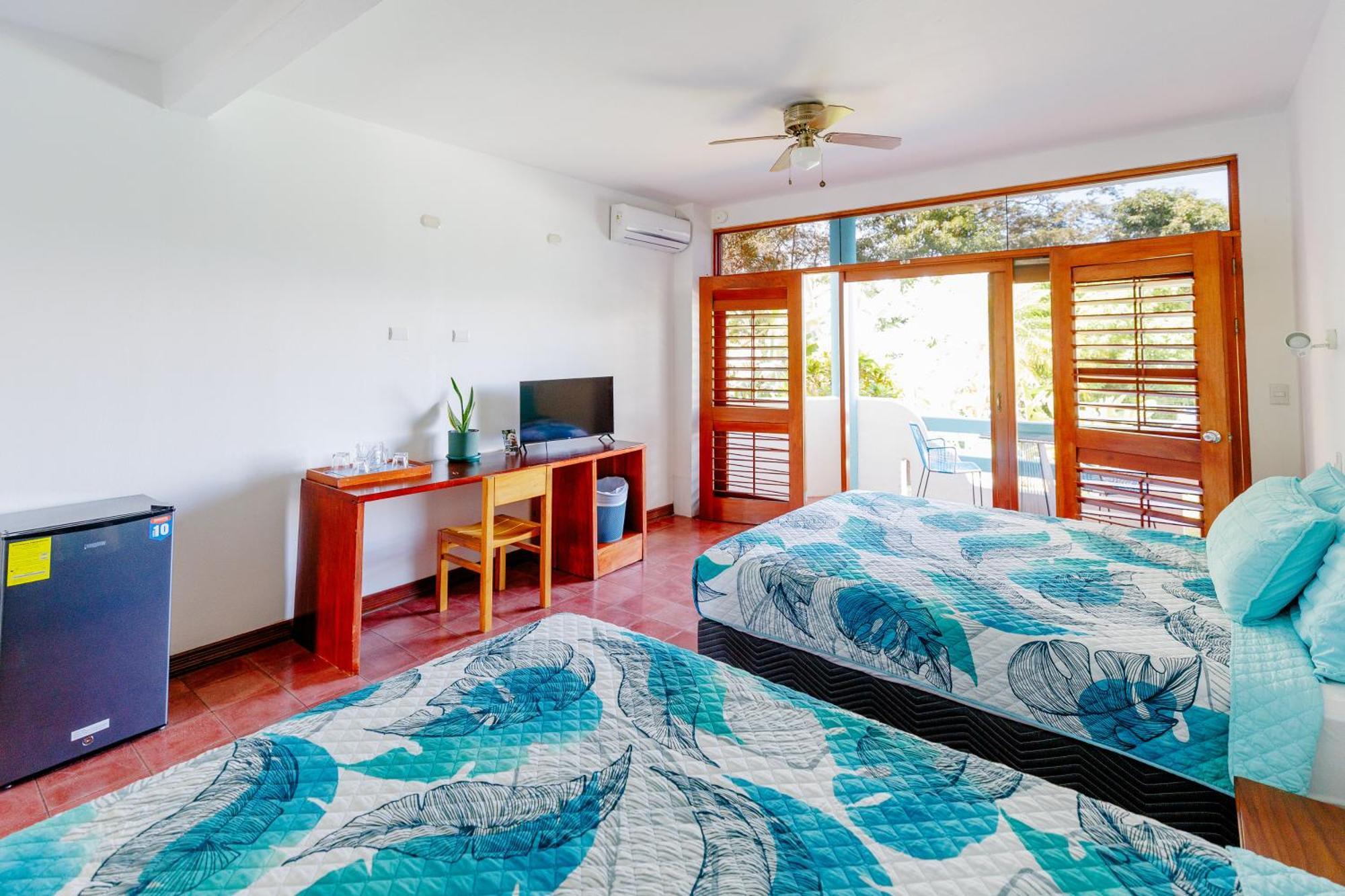 Hotel Planeta Sano Manuel Antonio Εξωτερικό φωτογραφία